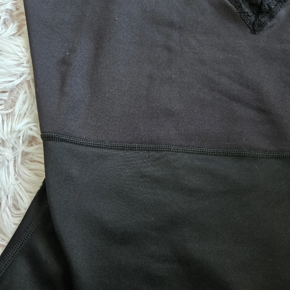 SPANX black v-neck lace shapewear tank top Hide & Sleek cami XL bodyshaper shirt - Picture 3 of 5